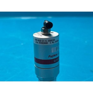 Vanne à diaphragme haute pureté FUJIKIN FPR-NSDT-21-6, utilisée comme pièce détachée pour équipement semi-conducteur d'époque - Product Image 2