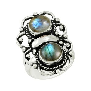 Bague bohème vintage faite à la main en argent sterling 925, oxydée et polie, avec pierre précieuse en onyx noir naturel de forme ronde et sertissage clos. - Product Image 4