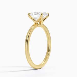 แหวนคลาสสิกขนาด 1.5 มม. ผลิตอย่างประณีตด้วยทองคำขาว 14K เพื่อความสง่างามในทุกๆ วันและความงามที่ยั่งยืน - Product Image 4