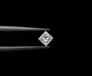 1.0 CT, 2.0 MM, Diamante cultivado en laboratorio con corte princesa, Diamante blanco transparente cuadrado, Diamante Melee suelto para la fabricación de joyas (16 piezas) - Product Image 1