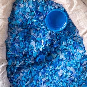 Venta Directa de Fábrica: Reciclaje de Tambor Azul de HDPE, Residuos Limpios de Alta Calidad para Reciclaje de Plástico, Precio al por Mayor - Product Image 6
