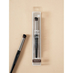 Daiso Korea Beauty Line Palette17 Brush singolo per il trucco - Product Image 1
