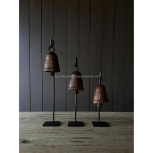 Objets décoratifs vintage cloches rustiques cloche d'harmonie de Noël en métal avec support ensemble de 3 cloches de table de ferme les plus vendues - Product Image 1
