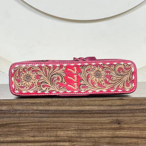 Support pour fer à friser en cuir véritable repoussé, design porte-bonheur 777, résistant à la chaleur, pour coiffure, support pour lisseur, Super Septembre - Product Image 3