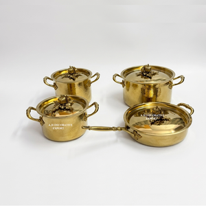Ensemble de casseroles et poêles martelées plaquées or élégantes avec boutons décoratifs en forme de citrouille – Vaisselle de luxe décorative haut de gamme - Product Image 1