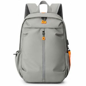 Mochila gris para portátil de 20-39L, resistente al agua, de poliéster, unisex, con cremallera y correas para los hombros, para exteriores y escuela. - Product Image 1