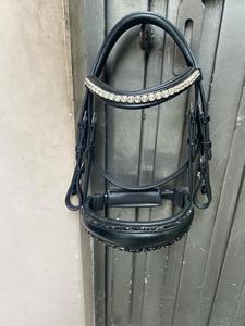 Bridon en cuir noir avec accents en cristal, têtière rembourrée pour cheval miniature, équipement équestre - Product Image 4