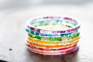 กำไลข้อมือแฟชั่นเรซิ่นลูไซต์ลายหินอ่อนสุดเก๋สำหรับผู้หญิง โดย HWC - Product Image 3