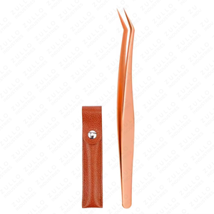 Juego de Pinzas para Pestañas de Oro Rosa Premium de Zullo Industries con Estuche de Cuero PU para Extensiones y Estilizado de Pestañas con Precisión - Product Image 4