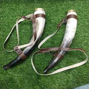 Soplador de Cuerno Vikingo Tallado a Mano, Cuerno Natural con Correa de Cuero, Accesorios de Bar de Lujo, 100% Hermético, para Decoración y Uso Ceremonial - Product Image 1