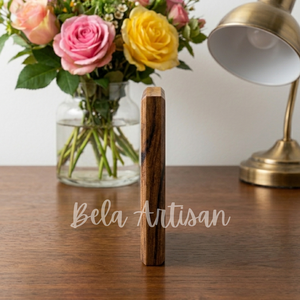 Juego de Posavasos de Madera Papdi Hechos a Mano por Bela Artisan, con Incrustaciones de Resina Esmeralda Profunda y Hojuelas de Oro, Posavasos Cuadrados para Bebidas Frías/Calientes, 4 Unidades - Product Image 2