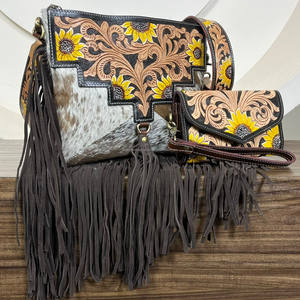 ¡Novedad de 2025! Bolso cruzado con flecos de girasol de cuero mecanizado a mano de dos piezas de gran capacidad para mujer con billeteras de pulsera triple de piel de vaca - Product Image 4