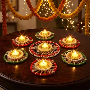 Juego de Portavelas Decorativos de Lujo Ecológicos Hechos a Mano con Perlas para Diwali, Bodas, Festivales y Decoración del Hogar - Product Image 1