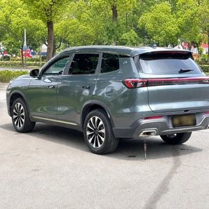 Voitures SUV à essence Chery Tiggo 8 PLUS 2023, 17736 km parcourus, 1.6T 197 ch 7DCT FWD, vente en gros de voitures d'occasion auprès d'un fournisseur chinois - Product Image 6