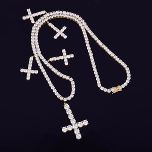 Collier chaîne à maillons Hip Hop en argent 925 avec croix inversée en moissanite VVS et finition plaquée or rose - Product Image 6
