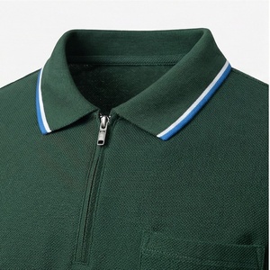 Polo à manches courtes pour homme, vert foncé, avec poche, tricoté, design uni, coupe classique - Product Image 4