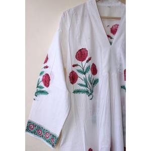 Vestido Maxi Bohemio Hecho a Mano con Estampado de Bloques de Algodón, Vestido Largo para Mujer con Estampado Floral Blanco y Rojo y Borde Tradicional - Product Image 4