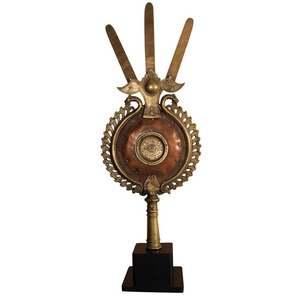 Sculpture en laiton vintage, style antique, statue d'art en laiton faite à la main pour la décoration de la maison, du temple, de l'hôtel, collection décorative, exposition - Product Image 1