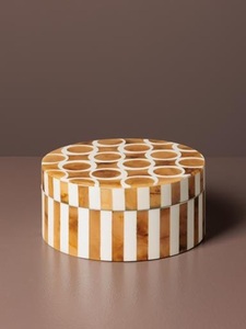 Boîte à bijoux artisanale en résine incrustée, écologique, hermétique, légère, avec couvercle, taille et couleur personnalisables, décoration intérieure - Product Image 1