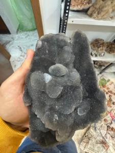 Piedra de Calcedonia Negra Natural |   Mineral Decorativo para Decoración del Hogar y la Oficina - Product Image 2