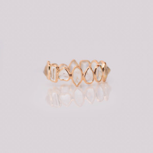 Anillo de Eternidad Multicorte de Piedra Lunar Arcoíris Natural en Oro Amarillo Sólido de 18K – Anillo de Racimo con Engaste de Bisel de Formas Mixtas, Piedra de Nacimiento de Junio - Product Image 3