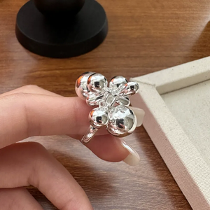 Bague en argent sterling S925 style coréen avec perle ronde et goutte d'eau, bague boule tendance style blogueur - Product Image 1