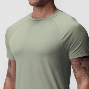 เสื้อยืดแขนสั้นผู้ชายสไตล์สตรีท ระบายอากาศได้ดี ผลิตจากโรงงานโดยตรง เนื้อผ้าสแปนเด็กซ์/โพลีเอสเตอร์ 300 กรัม ปรับแต่งได้ - Product Image 3