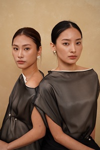 Vestidos casuales transpirables de verano con rayas, tejido sencillo, botones frontales, abertura lateral en la cintura, estilo maxi. - Product Image 6