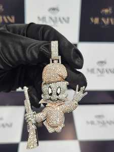 Pendentif unisexe de luxe en argent sterling 925 plaqué rhodium, serti de moissanite à griffes, motif personnage de dessin animé, style Hip Hop Iced Out - Product Image 1