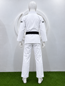 Uniforme de Karate Blanco 2026, 100% Algodón, Unisex para Adultos, Corte Regular, con Cinturón Negro para Entrenamiento y Competencia - Product Image 4