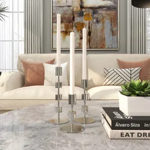 Nuevo y Moderno Candelabro de Metal Hecho a Mano, Elegante Centro de Mesa para Sala de Estar, Comedor y Dormitorio, Portavelas Dorado Premium - Product Image 4