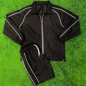 Ensemble de survêtement pour homme : coupe-vent léger en nylon personnalisé, veste zippée et short, avec sweats à capuche réfléchissants à fermeture éclair - Product Image 5