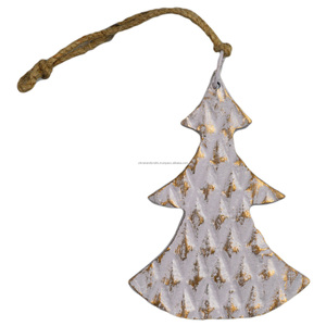 Décoration d'intérieur vintage en métal massif Décoration de Noël Arbre suspendu peint Design de finition avec style vintage élégant - Product Image 4