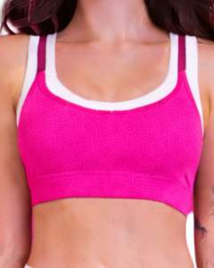 ชุดออกกำลังกายผู้หญิงสีชมพูสดและสีขาวตัดกัน ประกอบด้วยเสื้อชั้นในกีฬาและกางเกงขาบานเอวสูง ผ้าสเตรช เหมาะสำหรับโยคะ ฟิตเนส และยิม รับผลิตตามแบบ (OEM) ขายส่ง - Product Image 3