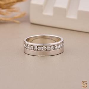 Anillo de Boda de Media Eternidad con Moissanita en Canal, Oro Blanco de 18K, 0.46 CT |   Anillo de Boda Unisex |   Anillo de Diamantes Moderno - Product Image 6