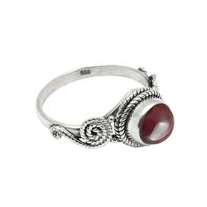 Anillo de plata de ley 925 con gema de granate rojo de diseño único, joyería fina para mujer, anillo bohemio con cristal rojo curativo. - Product Image 3