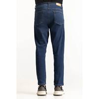 Pantalons en denim de qualité avec une coupe régulière confortable, tissu en coton durable pour la fabrication de vêtements de tous les jours