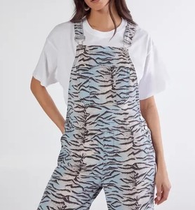 Combinaison en jean brodée pour femme – Tenue décontractée élégante – Fournisseur en gros de combinaisons et salopettes - Product Image 5