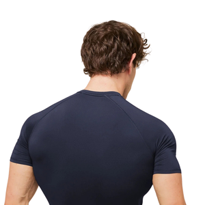 Haut de compression pour homme à col rond et manches raglan courtes, à bandes tonales, séchage rapide, en polyester, coupe ajustée, pour marque privée - Product Image 4