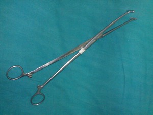 Pinza Quirúrgica Manual Willett Scalpel Flap Forcep de Acero Inoxidable Clase I para Uso en Quirófano - Product Image 2