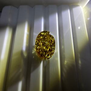 Diamante ovalado amarillo intenso de 5 quilates, modificado, brillante, cultivado en laboratorio, VS1, IGI, piedra suelta para la fabricación de joyas. - Product Image 5