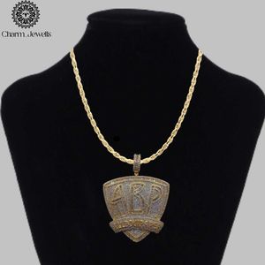 Charm Jewells Colgante Hip Hop Bag Boyz de Plata 925 Bañado en Oro 22K con Moissanita Micro Pavé Certificado IGI Unisex para Hombre - Product Image 4
