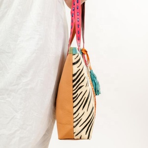 Women's Summer Hobo Bag Large Genuine Cowhide Leather Handtooled <b>Concealed</b> Carry Shoulder Strap Portable Western Style Boot - Product Image 2