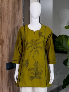 Ensemble Kurti en coton vert brodé pour femmes avec pantalon blanc, tenue décontractée d'été, coupe ample, style indien pakistanais - Product Image 6