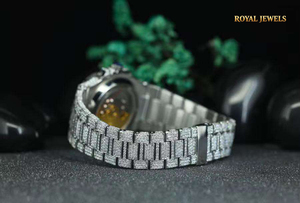 Luxury Men's Tonneau Quartz Watch Stainless Steel Bracelet Diamond Encrusted Analog Date Display Wristwatch - Product Image 3
