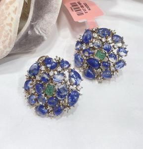 ต่างหูทองเหลืองชุบทองประดับเพชรซิร์คอนคุณภาพพรีเมียมสำหรับผู้หญิง สวมใส่ในงานปาร์ตี้สุดอินเทรนด์ - ประกายระยิบระยับน่าทึ่ง - Product Image 5