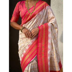 Sari tissé traditionnel Elite Weaves Zari contrastant pour tenue de soirée en soie douce à carreaux 650g en stock - Product Image 3