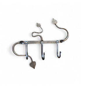 Crochet mural en forme de paon fait à la main |   Crochet en aluminium finition antique pour la décoration intérieure, l'organisation de pelouse et les cadeaux - Product Image 1