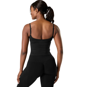 Débardeur de sport sans coutures pour femme, noir, avec soutien-gorge intégré, faible impact, coupe extensible, pour yoga, gym et entraînement - Product Image 4