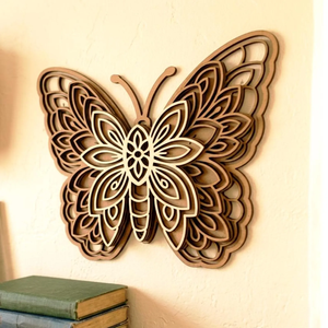 Art mural en bois en forme de papillon 3D superposé, fait main |   Décoration murale en forme de papillon découpée au laser |   Maison en bois rustique de style bohème et farmhouse - Product Image 1